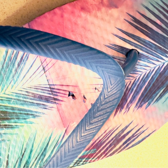 Women’s 9/10 Sandals - Bundle of 3 Pair!  1 NWT 2 Worn - Havaianas - Picture 9 of 11